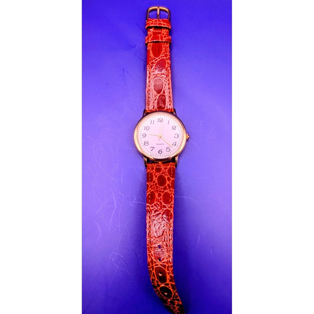 Classic Dressy Round Gold Tone Brown Leather Strap, Analog, Watch New Battery - Picture 7 of 7